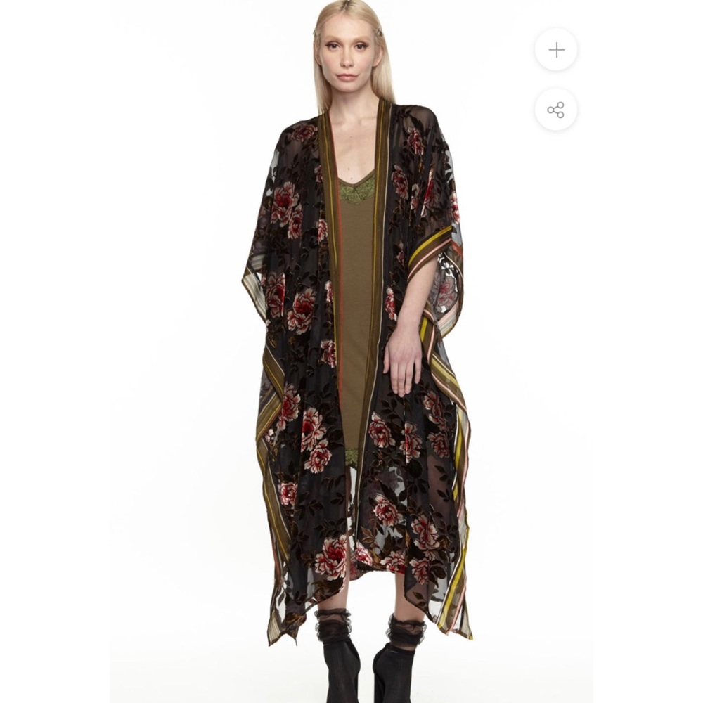 Aratta Flying Ebony Burnout Velvet Kimono